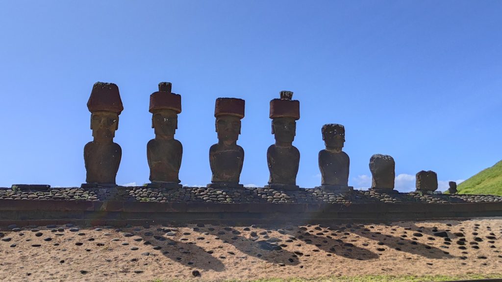 Playa Anakena. Isla de Pascua