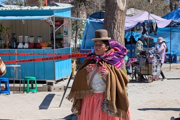 Cholita. Uyuni